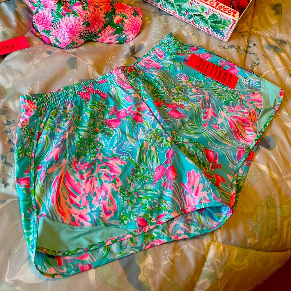 lilly pulitzer luxletic 4” shorts